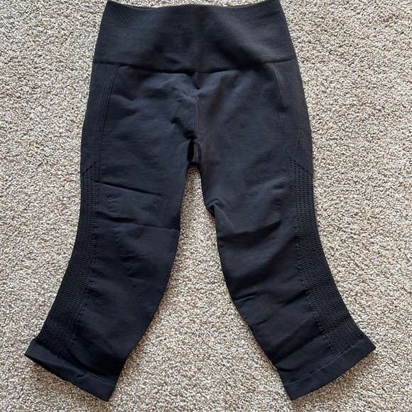 New Lululemon crop leggings - Picture 1 of 4